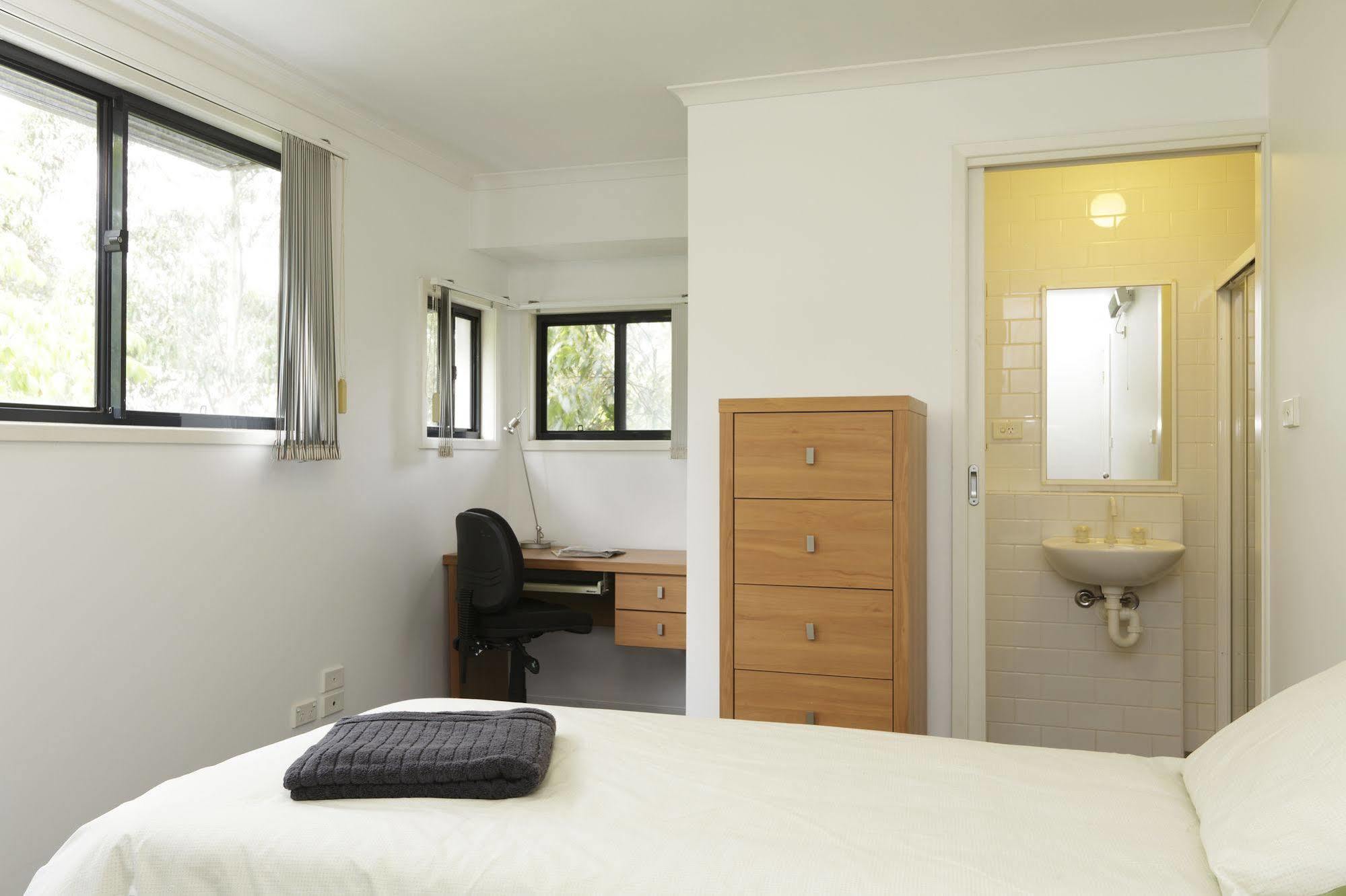 Macquarie University Village Sidney Exterior foto